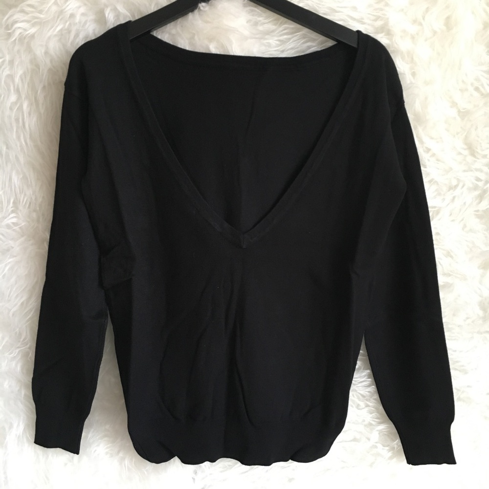 M/L NWT Stretch V Back Sweater Black - Picture 3 of 4